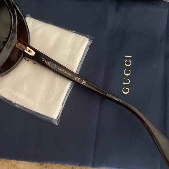 New 🖤 Gucci sunglasses - Picture 10 of 12